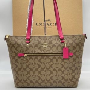 simple black leather crossbody bolsa